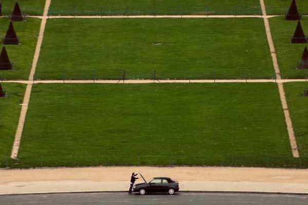 展示creative概念的视觉内容